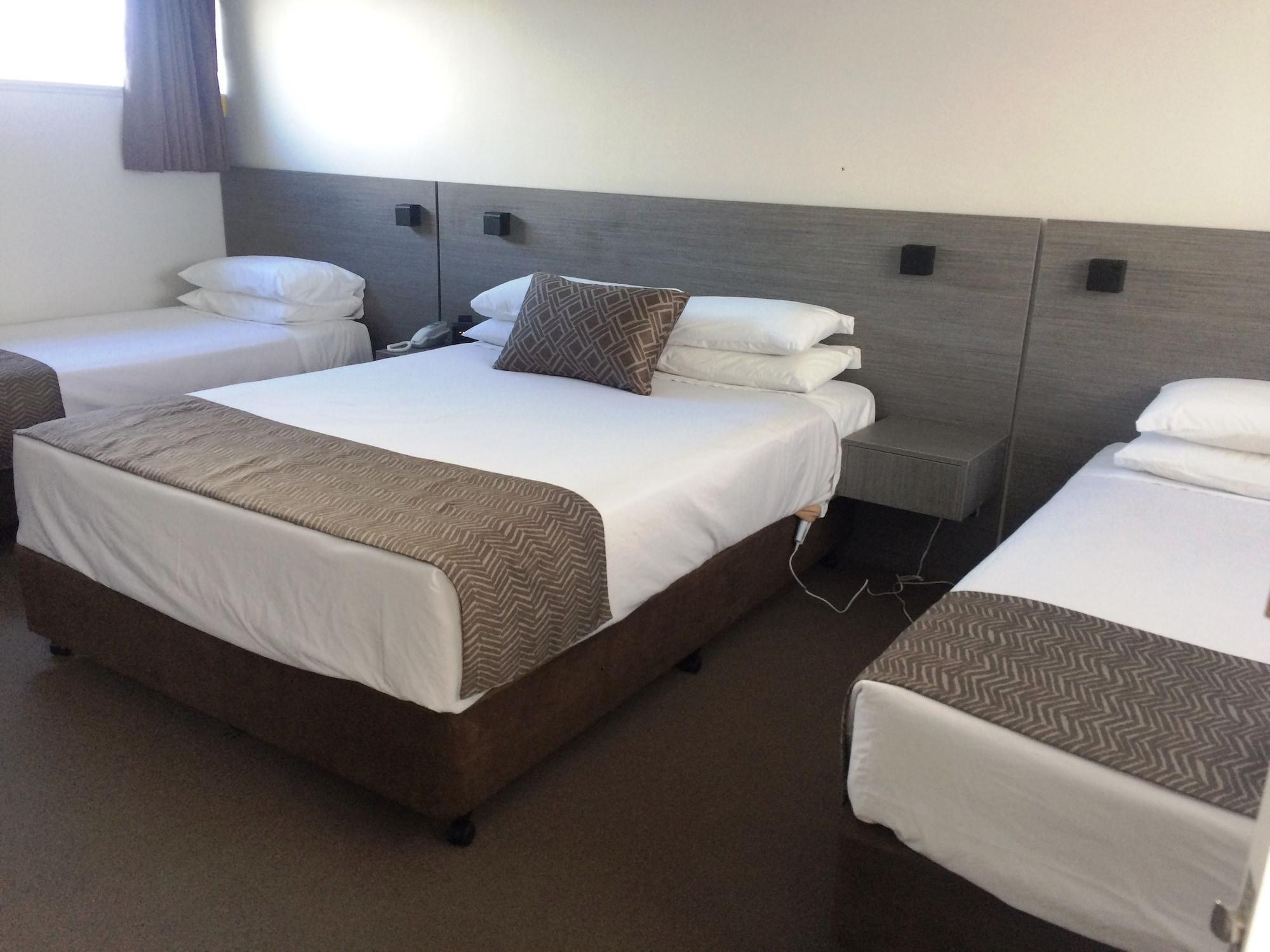 Bridge Hotel Сміттон Екстер'єр фото
