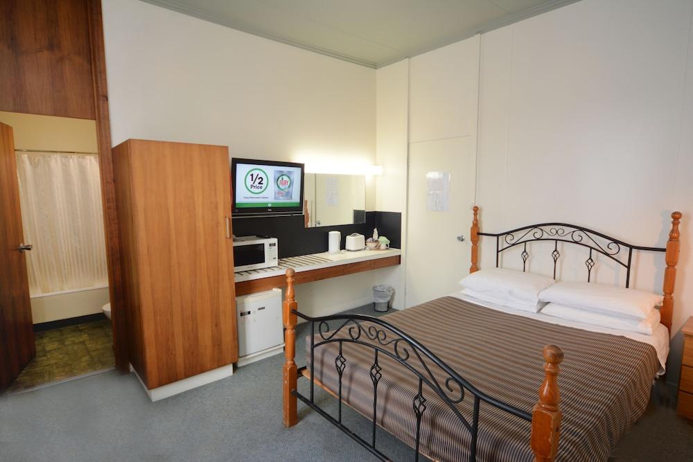 Bridge Hotel Сміттон Екстер'єр фото